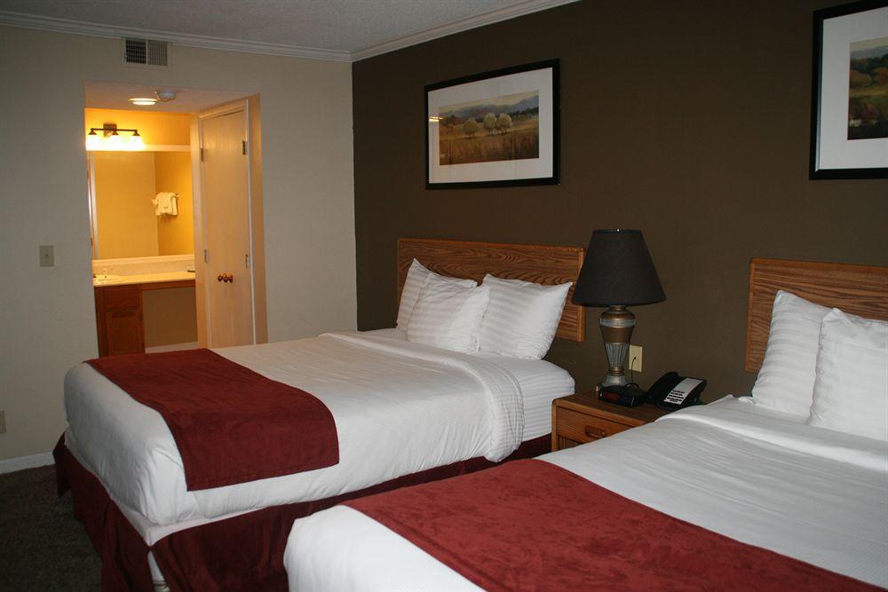 Sterling Hotel And Suites Clive Dış mekan fotoğraf