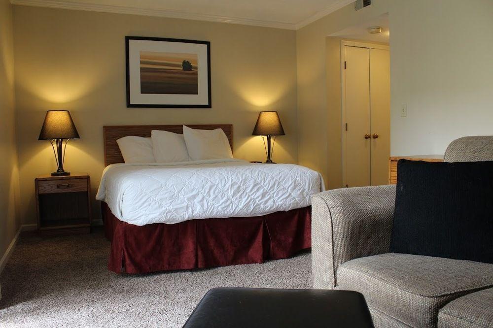 Sterling Hotel And Suites Clive Dış mekan fotoğraf